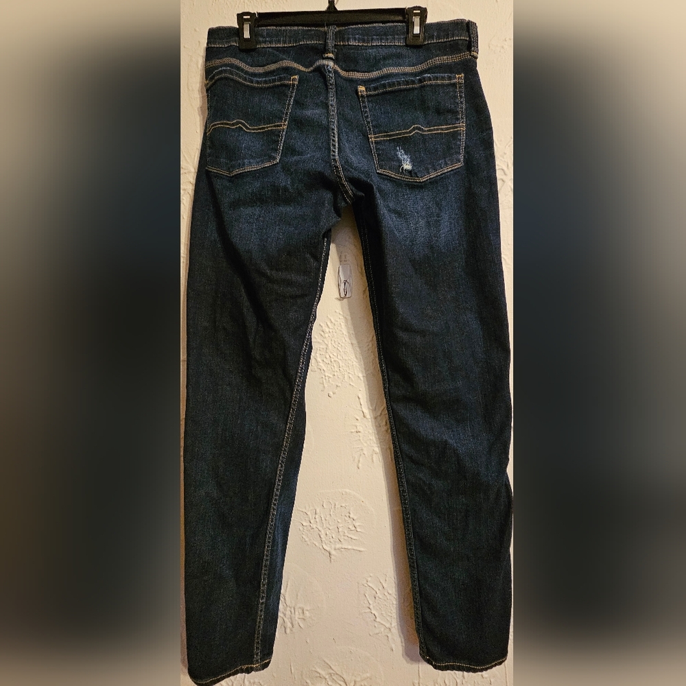 Arizona Distressed Straight Leg Boyfriend Jeans Size 11 - Picture 4 of 4